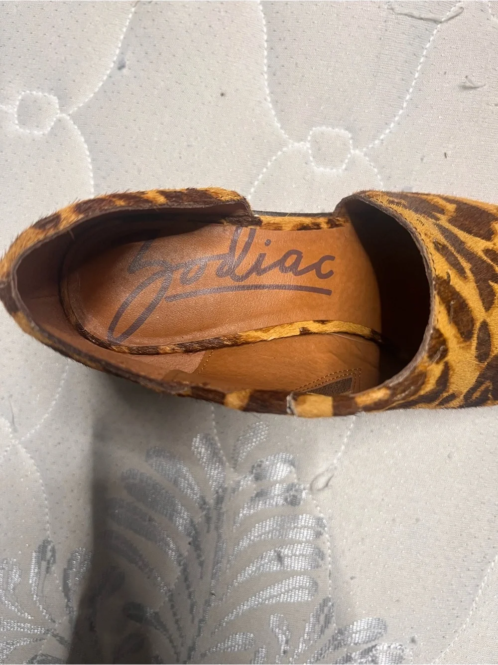 Zodiac women’s Leopard Print Pointed Slip-On Booties